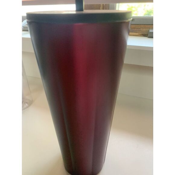 Starbucks Two-toned Puffy
Stainless Steel 24oz Cup - Picture 4 of 5
